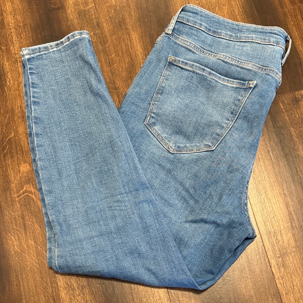 Old Navy Rockstar Super Skinny High-Rise Light Blue Women's denim Jeans